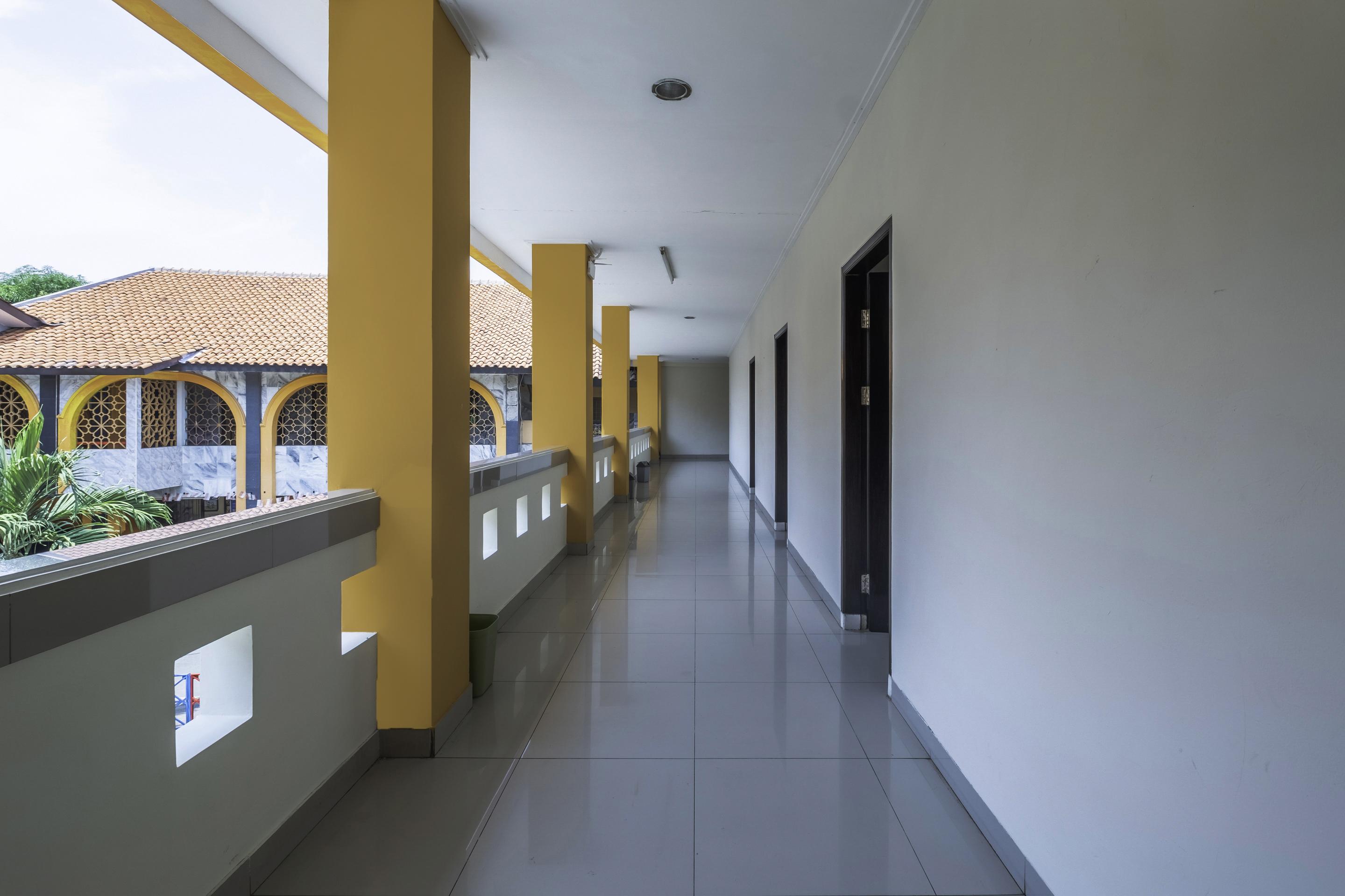 Oyo 2132 Pondok Avicenna تْشيريبون المظهر الخارجي الصورة