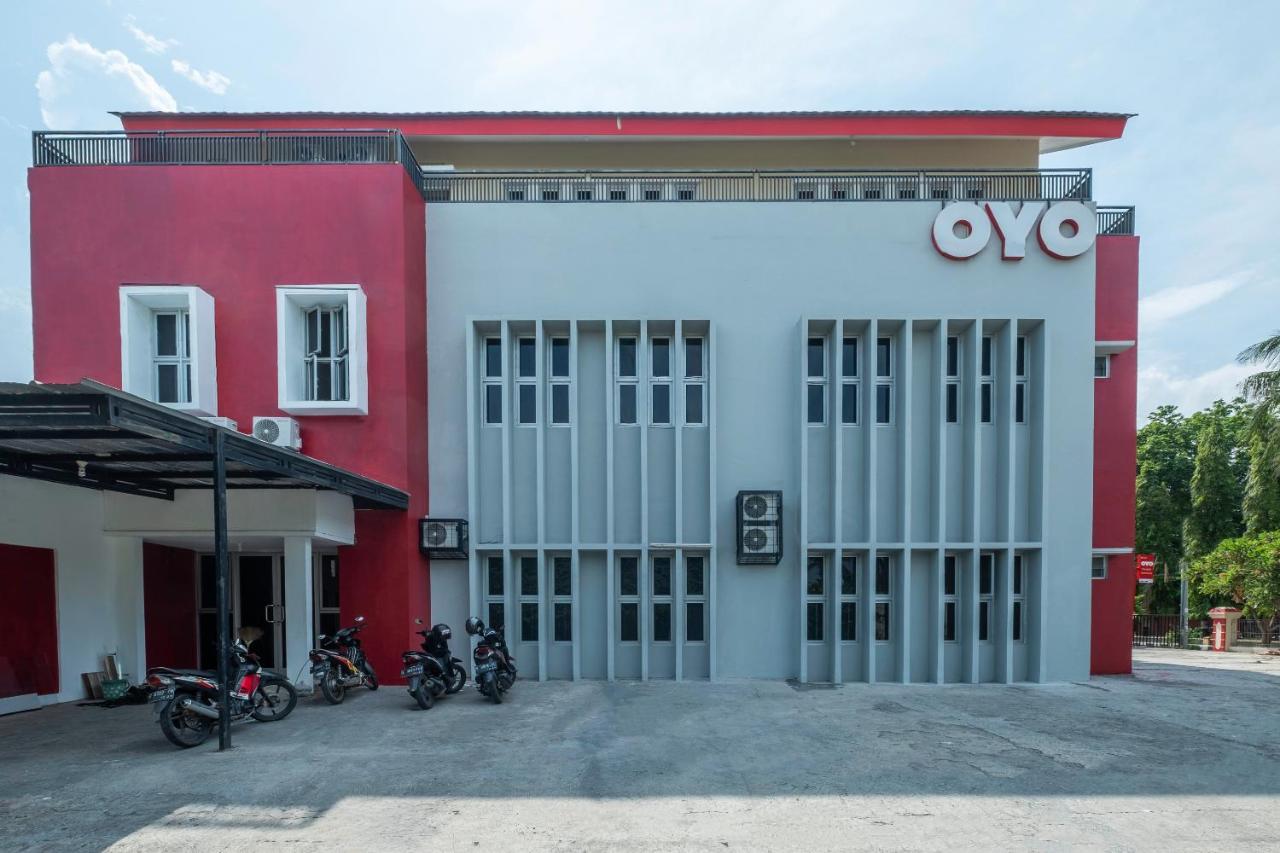 Oyo 2132 Pondok Avicenna تْشيريبون المظهر الخارجي الصورة